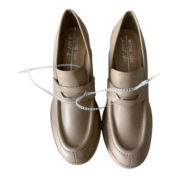 ECCO Women's Shape Sculpted-Motion 55 Mm Platform Loafers in Beige NWOB - Picture 5 of 16